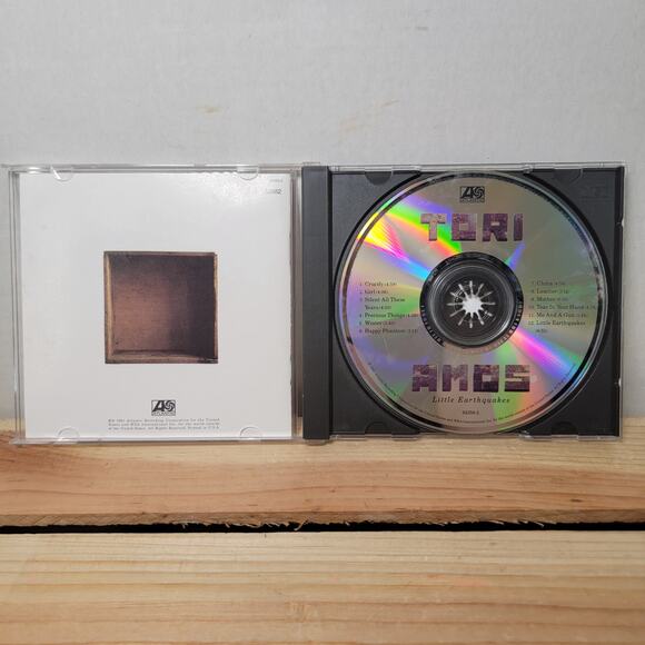 CD Tori Amos - Little Earthquakes - Picture 2 of 4